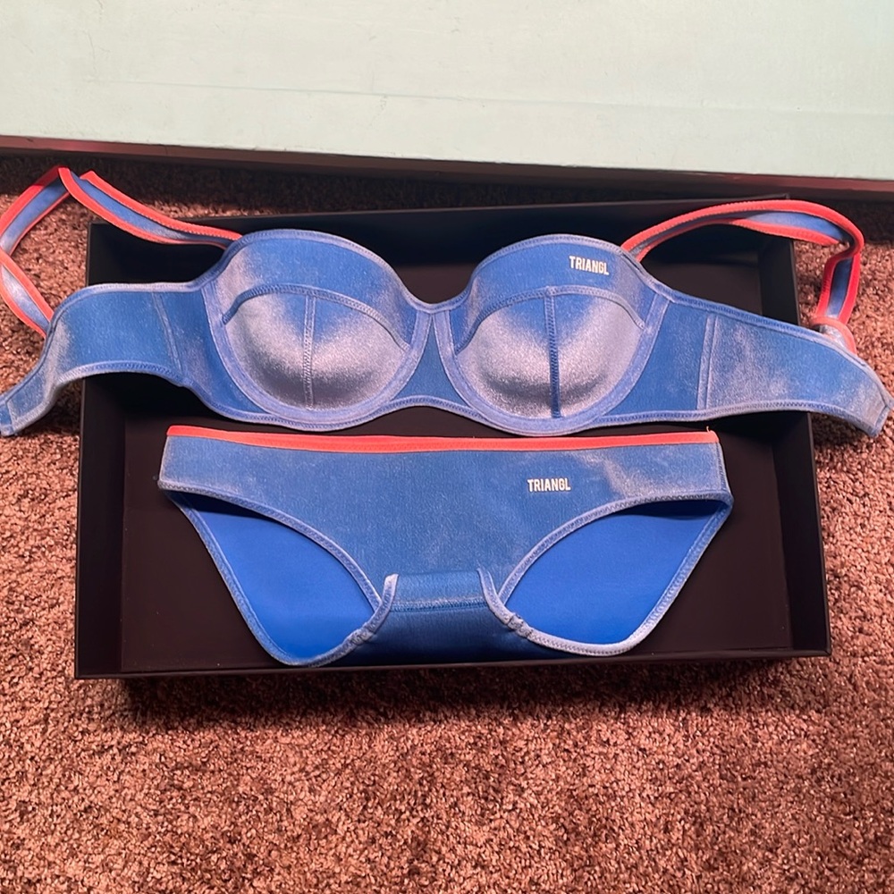 Triangl velvet set orange blue size M